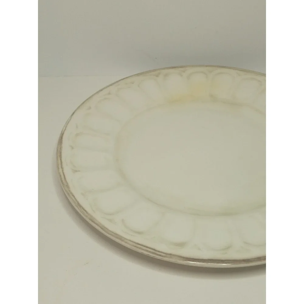 Williams-Sonoma Baroque Plate Scallop Edge Rim 9